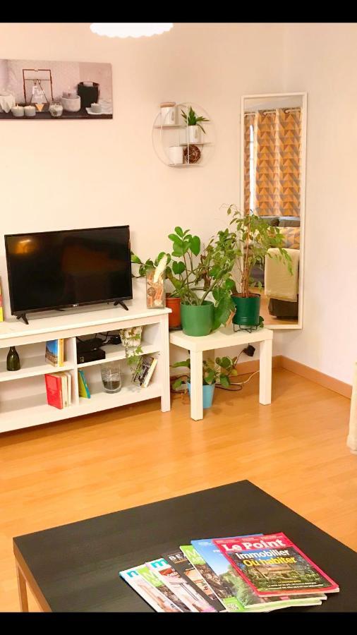 Appartement En Plein Centre Ville Apt Exterior photo